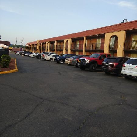 Days Inn By Wyndham Caddo Valley Arkadelphia المظهر الخارجي الصورة