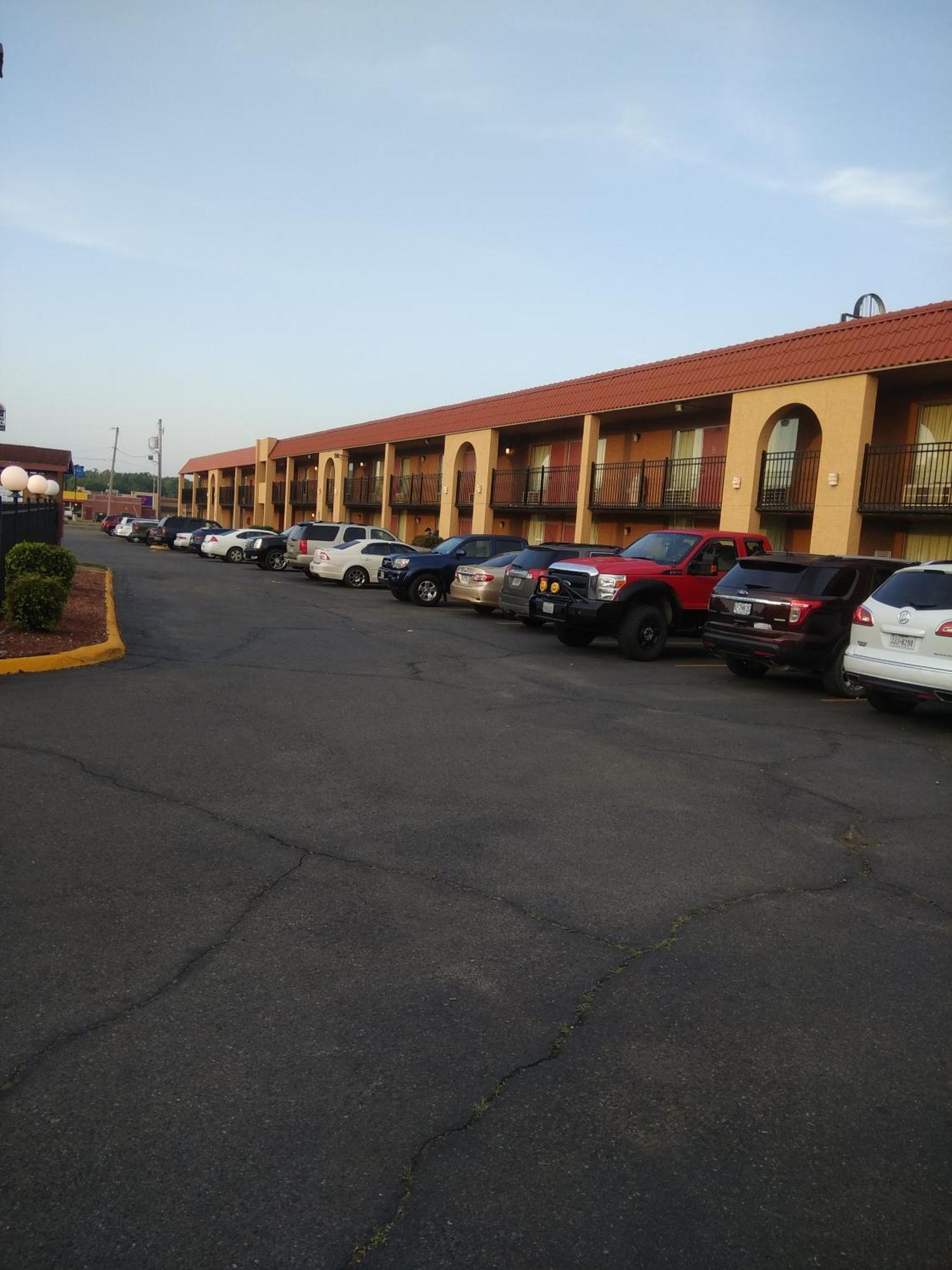 Days Inn By Wyndham Caddo Valley Arkadelphia المظهر الخارجي الصورة